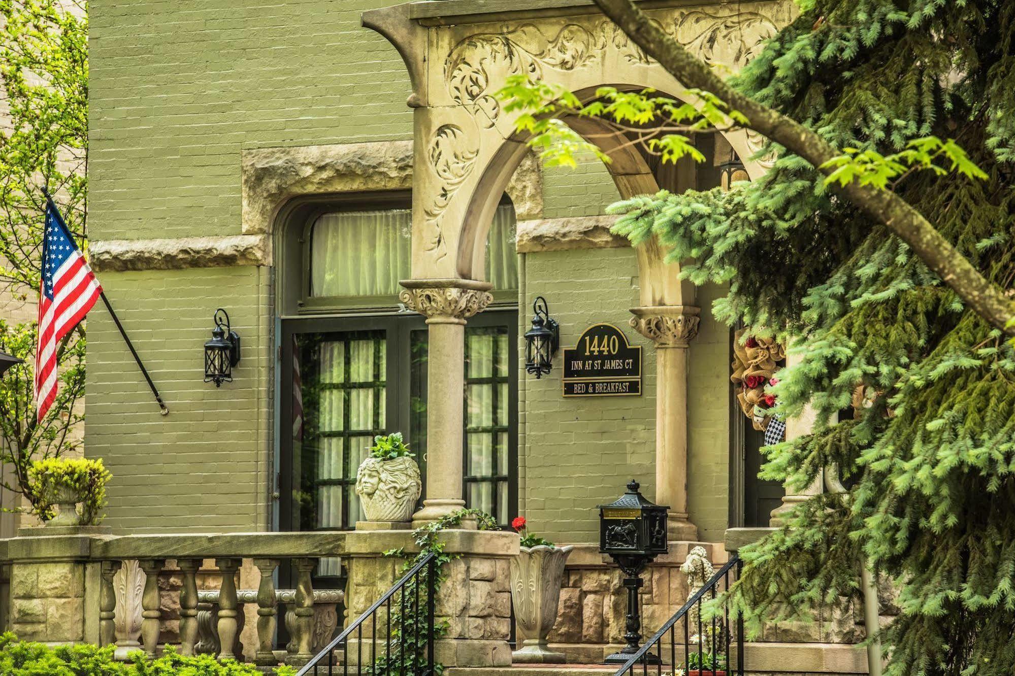 Inn At St James Court Louisville Kültér fotó